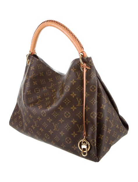 Louis Vuitton artsy monogram